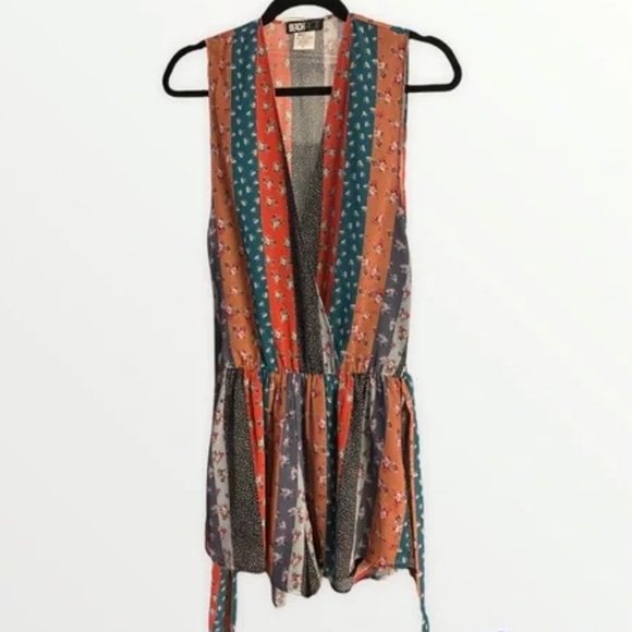 Beach Riot Romper - Picture 3 of 5